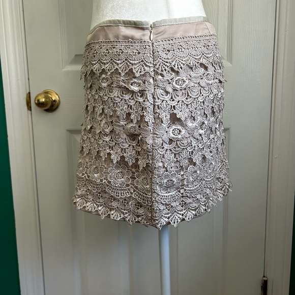 Beige Lace Mini Skirt Medium - Picture 3 of 7